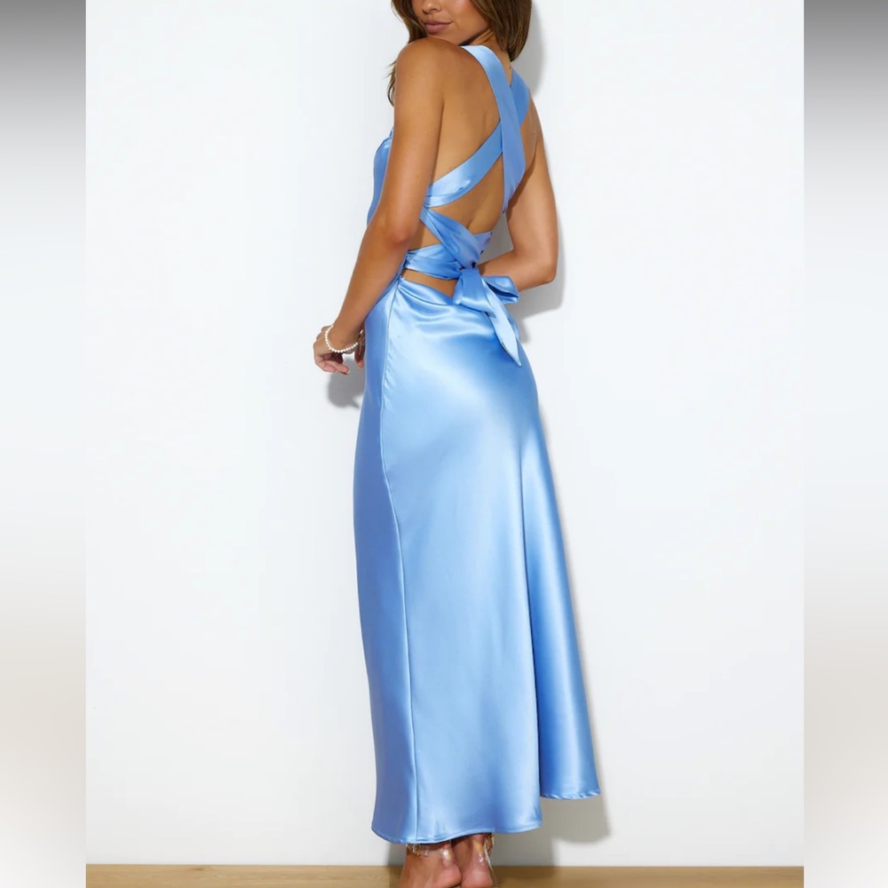 HELLO MOLLY DRESS - Picture 2 of 7